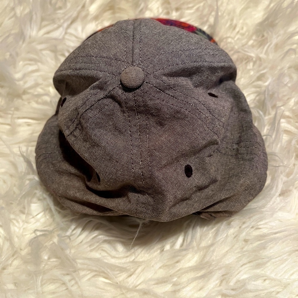 Vans Women’s Grey Floral Baseball Hat - Picture 4 of 5